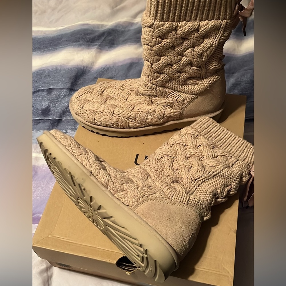 Ugg Isla boots